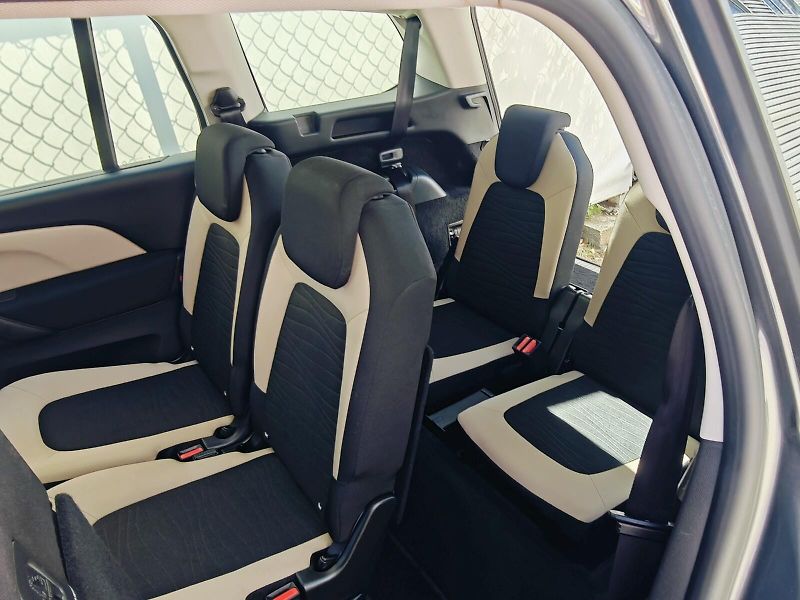 Citroën C4 Picasso (2014) 1,6 e-HDI 85 kW Intensive - fotka 16 z 48