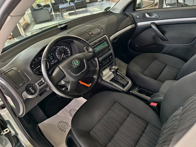 Škoda Octavia 1.4 TSi 90kW DSG PDC, TEMPOMAT - fotka 7 z 22