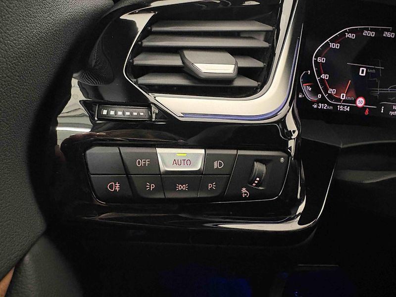 BMW Z4 (2026) M40i + Pakety - fotka 18 z 29