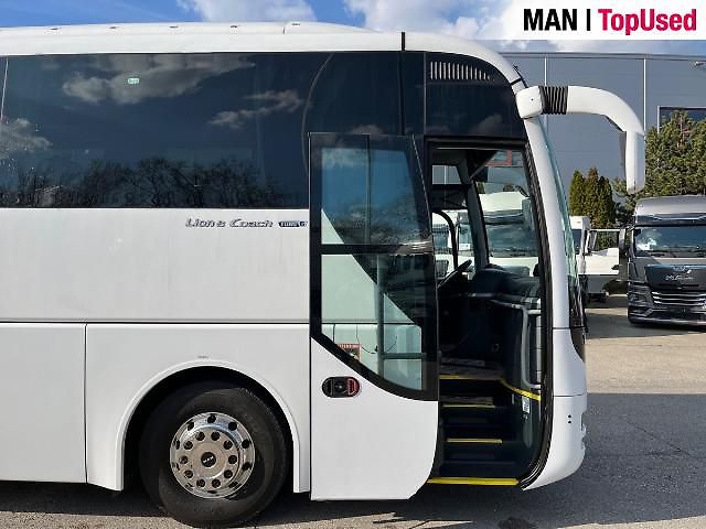 MAN RHC 464 (460) Lions COACH - fotka 9 z 27
