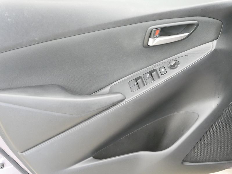 Mazda 2 - fotka 12 z 22