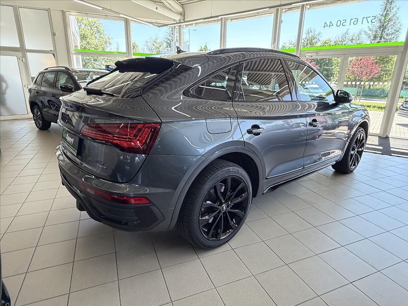 Audi Q5 2,0   Sportback TFSIe Plug-in- - fotka 7 z 26