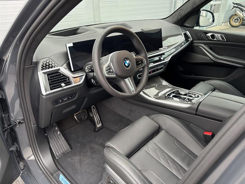BMW X5 xDrive30d - fotka 5 z 17