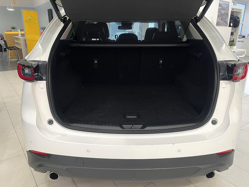 Mazda CX-5 (2024) 2.5L G194 6AT AWD EXCLUSIVE - fotka 21 z 22