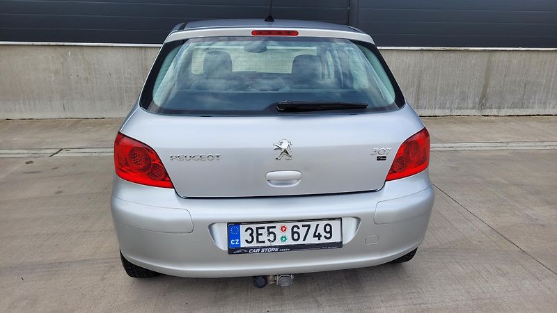 Peugeot 307 1,6 16V 80KW - fotka 12 z 19