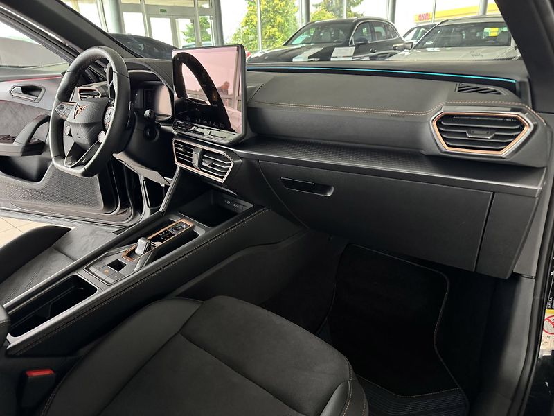 Cupra Formentor 2,0TSI VZ 333*4x4*KeyLess*Tažn - fotka 13 z 41