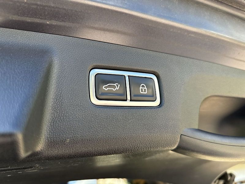 Kia Sorento (2021) 1.6 T-GDi PHEV Aut. - fotka 29 z 35