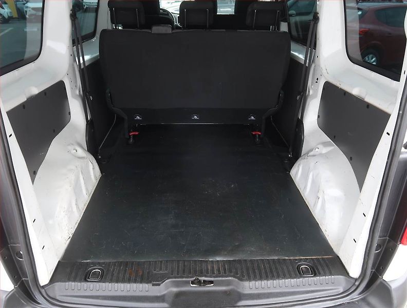 Peugeot Expert (2018) 1.6 BlueHDi, Bus, 6Míst, ČR - fotka 13 z 16