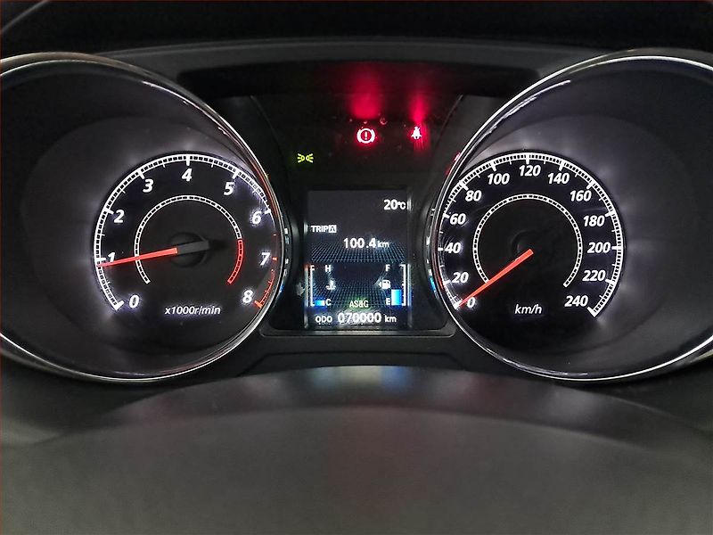 Mitsubishi ASX (2014) Inform 1.6 MIVEC, Serv.kniha - fotka 11 z 18