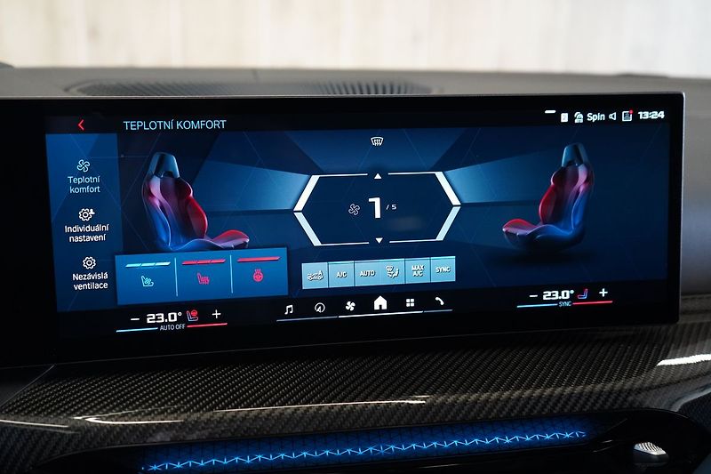 BMW M3 Competition xDrive, Ventilace - fotka 31 z 50