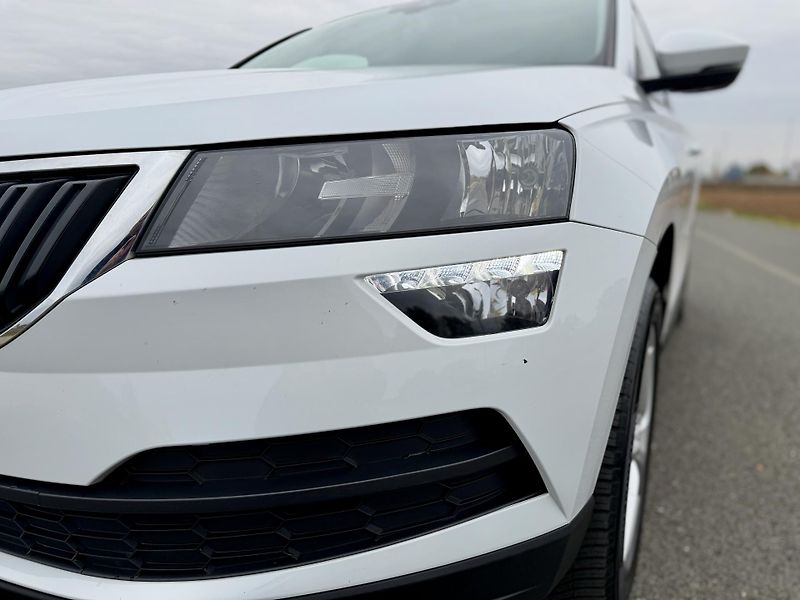 Škoda Karoq 1.0 TSI NAVI TAŽNÉ SERVISKA - fotka 9 z 46