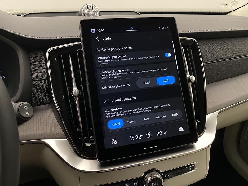Volvo XC90 (2026) T8 AWD RECHARGE BRIGHT PLUS 7m - fotka 50 z 72