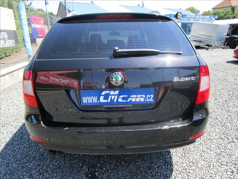 Škoda Superb Combi 2.0TDi 125kW Elegance - fotka 5 z 43