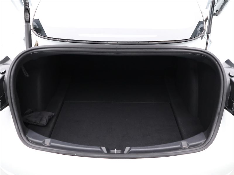 Tesla Model 3 LR 366kW 75kWh AWD DPH - fotka 10 z 35