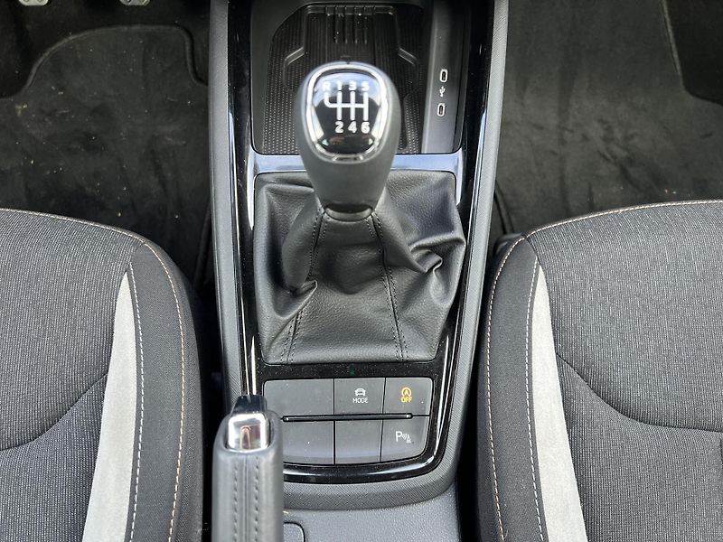 Škoda Kamiq Top Selection 1.5TSi PŮVOD ČR - fotka 26 z 46