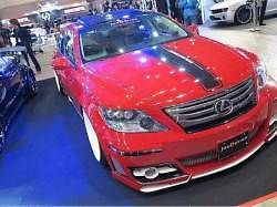 Autosalon v Tokiu