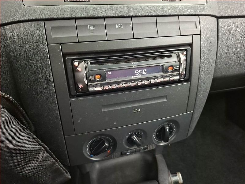 Škoda Fabia (2005) 1.4 16V, po STK, Klima - fotka 12 z 14