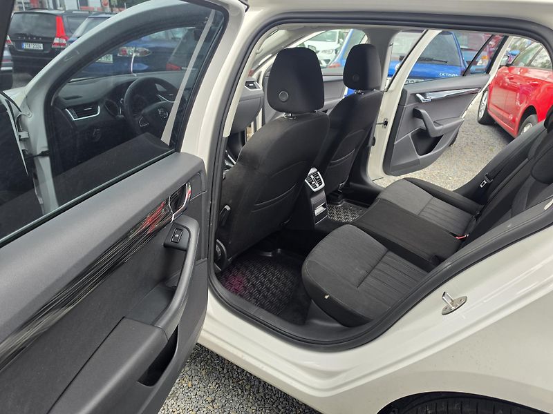 Škoda Octavia 2.0 TDI DSG 4x4 Led kei - fotka 10 z 19