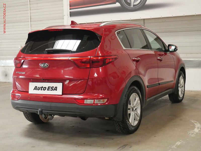 Kia Sportage (2017) 1.6 GDI, ČR, Navi, LED, AC - fotka 6 z 22