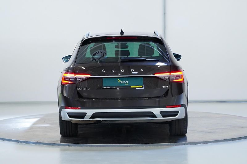 Škoda Superb - fotka 6 z 26