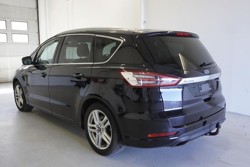 Ford S-MAX 2.0 ECOBOOST,7MÍST,138 000KM! - fotka 9 z 27