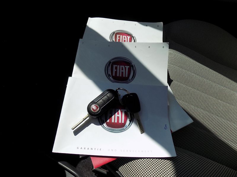 Fiat 500 1,2I 51 KW LOUNGE PANORAMA - fotka 35 z 38