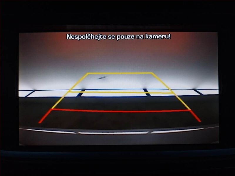 Hyundai Ioniq (2018) Hybrid, Automat, Kůže, Navi - fotka 20 z 21