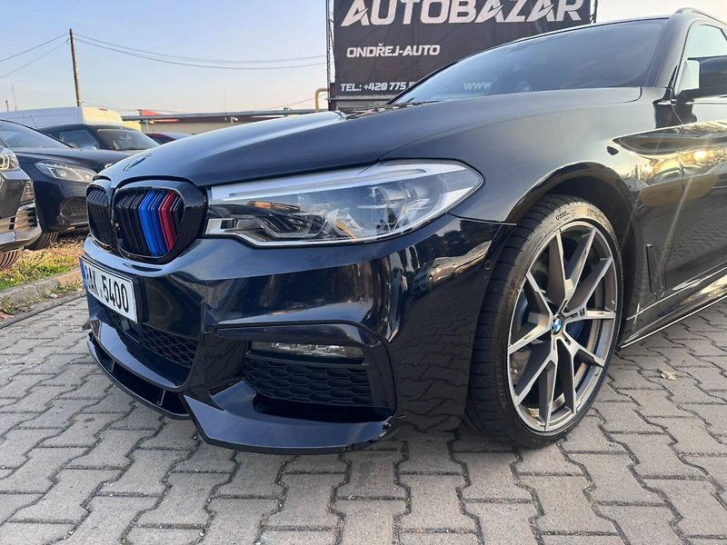 BMW Řada 5 (2018) 540i G31 3,0 250KW MPACKET 4X4 - fotka 9 z 50