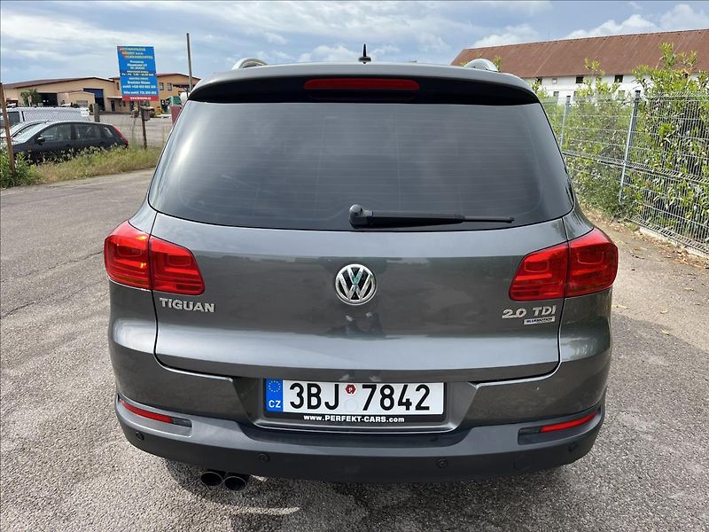 Volkswagen Tiguan 2,0 TDi ROZVODY KLIMA 2xKOLA - fotka 7 z 48