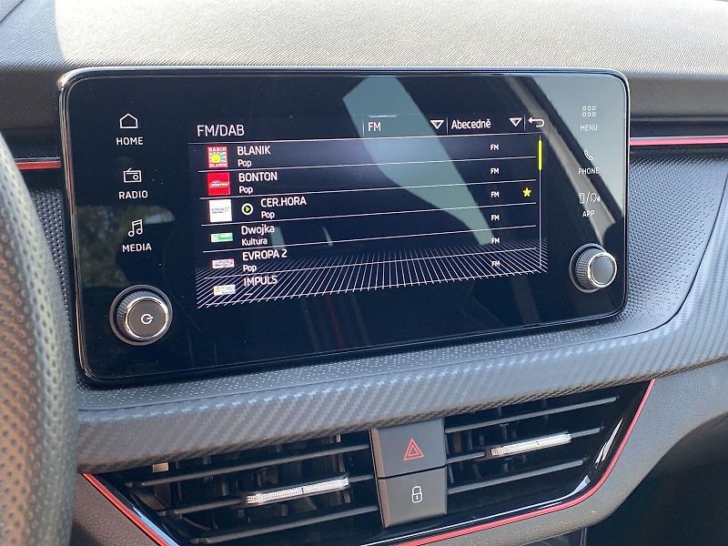 Škoda Kamiq (2025) 1.5 TSI DSG Monte Carlo - fotka 12 z 34