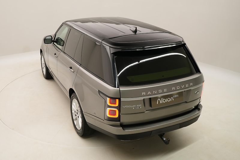 Land Rover Range Rover 4.4 SDV8 VOGUE AWD AUT  - fotka 17 z 51