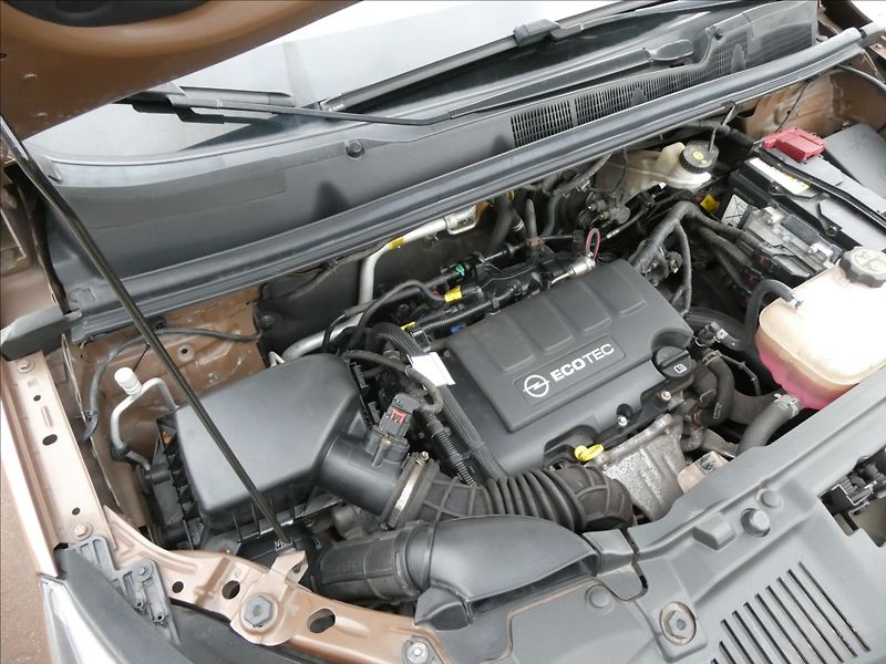 Opel Mokka 1,4 X T ULTIMATE, serviska, ČR - fotka 35 z 43
