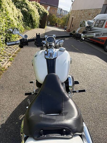 Harley-Davidson FXSB Softail Breakout (2016) - fotka 9 z 16