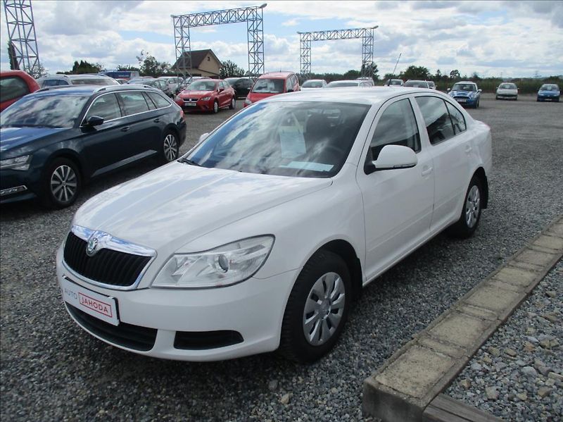 Škoda Octavia 1,4 i, klimatizace, servis, - fotka 3 z 36