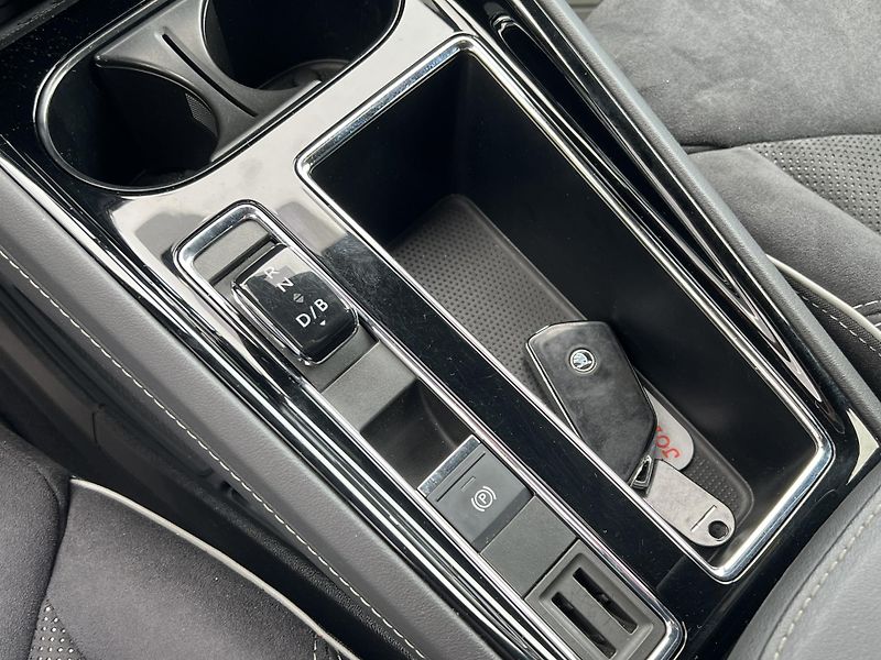 Škoda Enyaq (2023) Sportline*150kW*DPH - fotka 23 z 47
