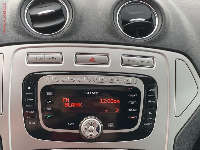 Ford Mondeo (2008) 1.6i, AC, park.asist - fotka 13 z 18