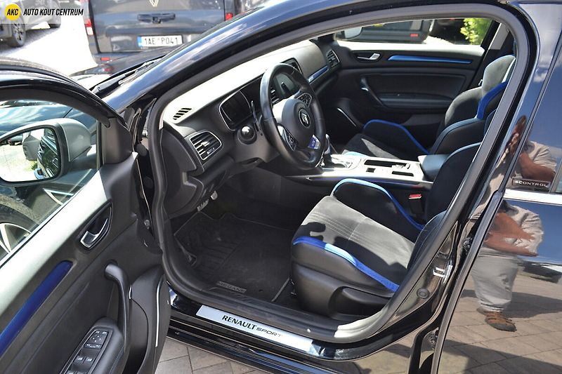 Renault Mégane GRANDTOUR 1.6TCE- 205k GT SPOR - fotka 30 z 65