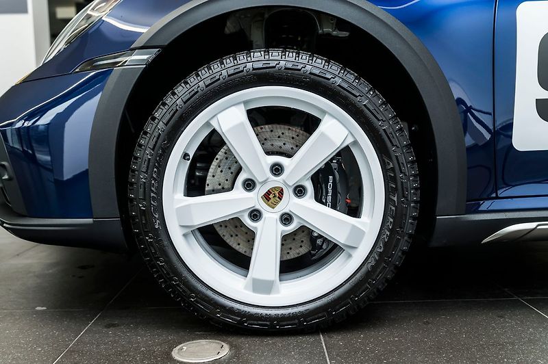 Porsche 911 (2024) (992) Dakar - fotka 6 z 8