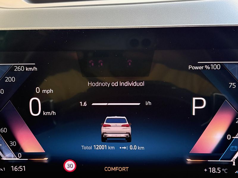 BMW X5 (2025) VZDUCH 2VR SoftClose Tažné HUD - fotka 35 z 51