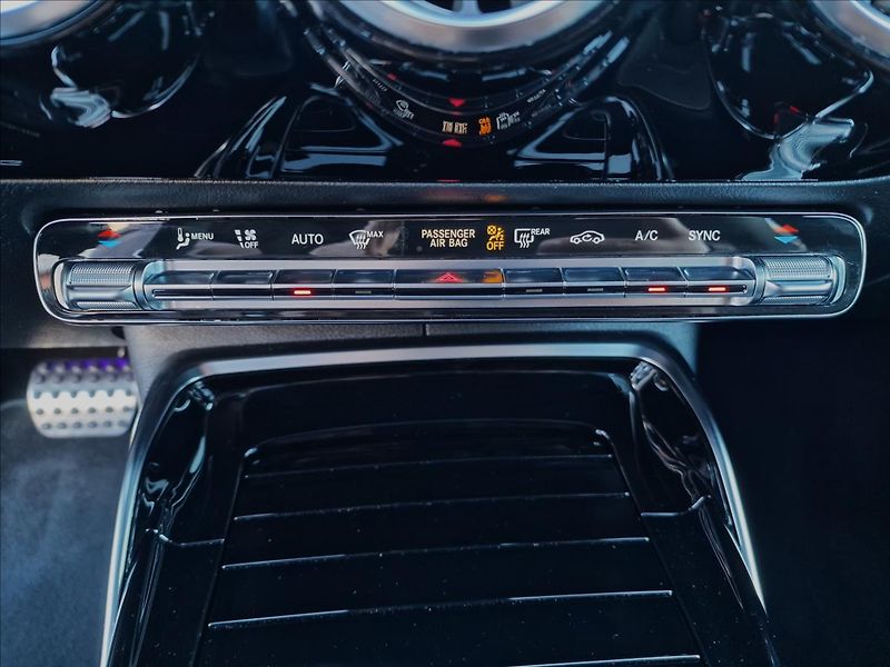 Mercedes-Benz Třídy A A45 S AMG 4Matic+,ČR,1.Maj. - fotka 36 z 50