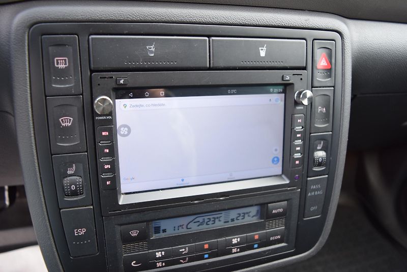 Volkswagen Sharan (2009) 1.9TDI 85kw 4MOTION BUSINESS  - fotka 24 z 43