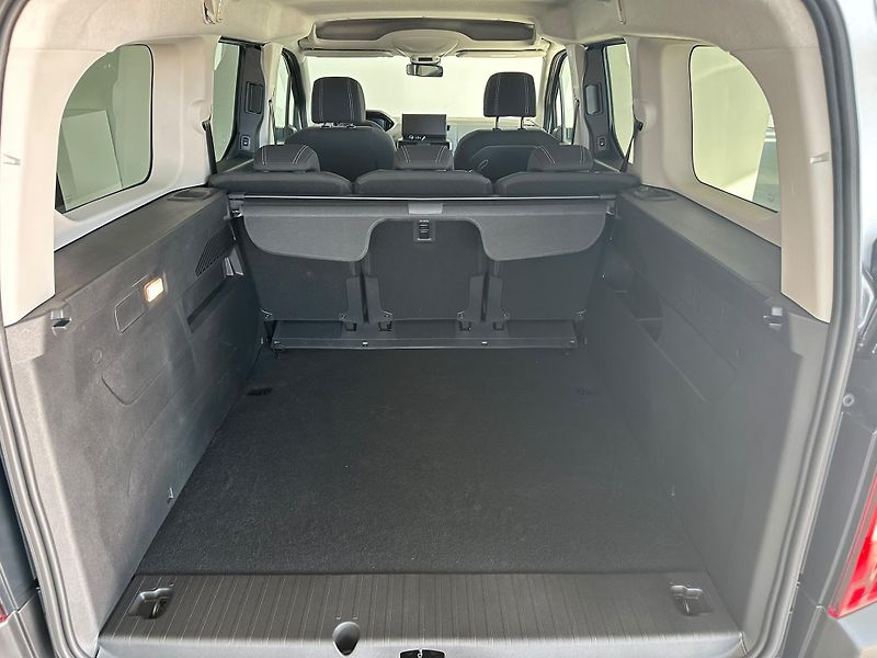 Peugeot Rifter (2026) LONG ALLURE BlueHDi 130 EAT8 - fotka 9 z 19