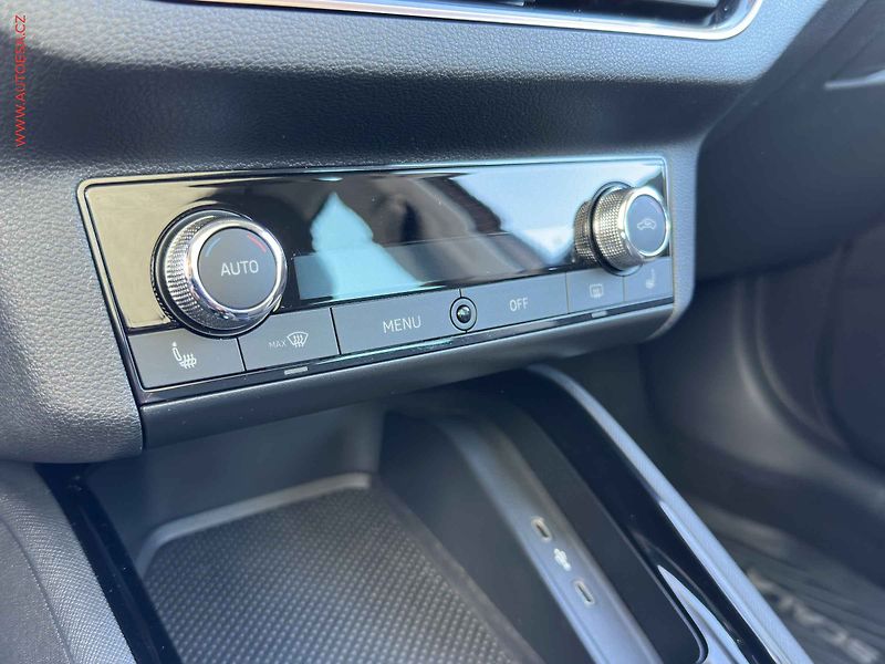 Škoda Scala (2020) 1.5TSi, 2.maj,ČR, LED, panor - fotka 20 z 26