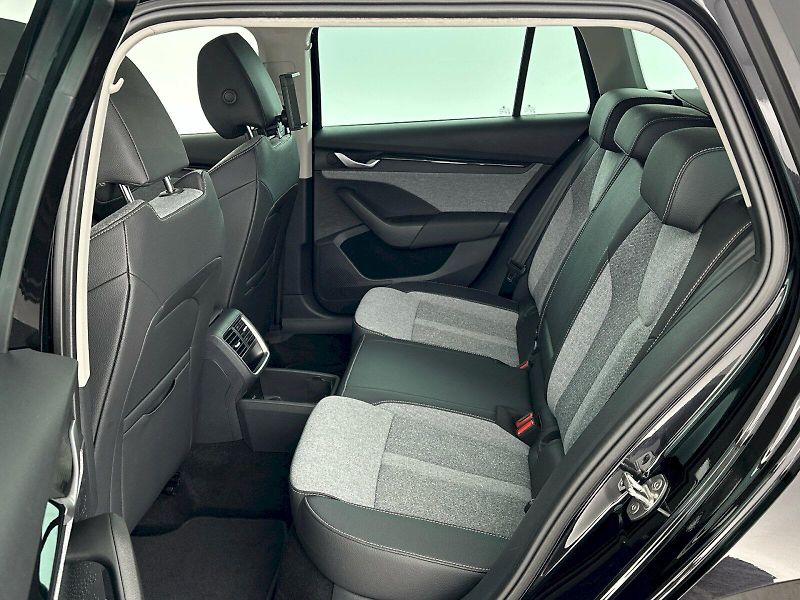 Škoda Octavia (2025) Combi 1.5TSI 110kW Top Selecti - fotka 8 z 31