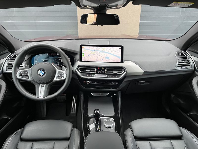 BMW X4 (2024) 3,0xD ///M 210Kw,TZ,webas,ACC - fotka 20 z 58