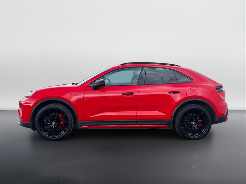 Porsche Macan (2025) 4s - fotka 2 z 30