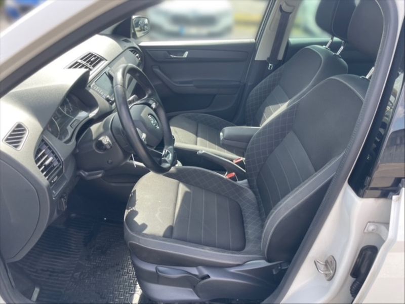Škoda Fabia 1,0 TSI 70 Ambition - fotka 7 z 11