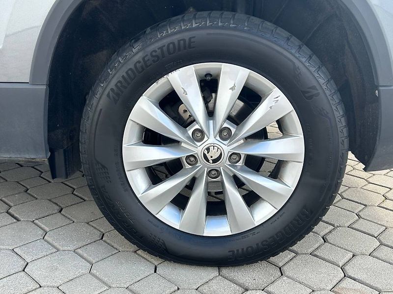 Škoda Karoq Fresh 7DSG 1,5TSI - fotka 20 z 24
