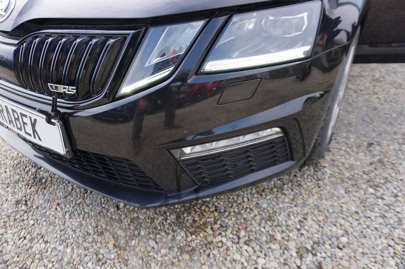 Škoda Octavia (2018) 2,0 RS - fotka 31 z 32