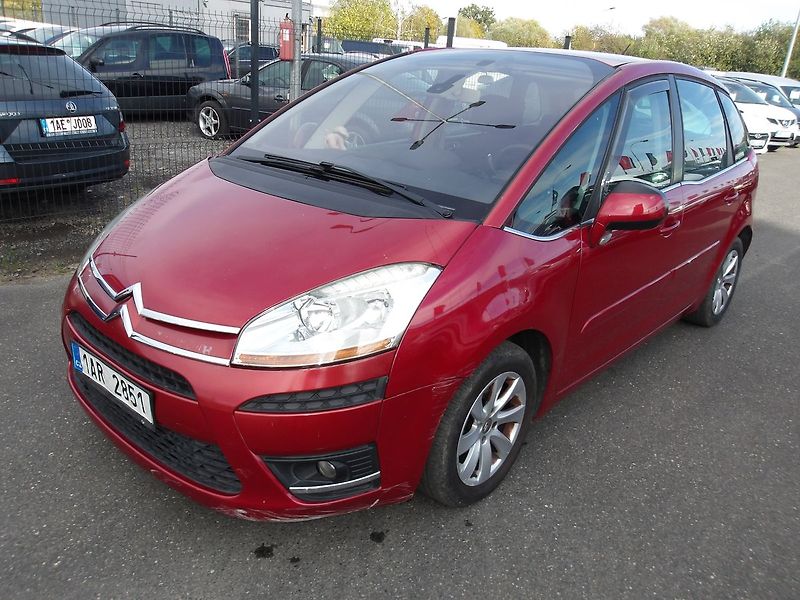 Citroën C4 Picasso 1,6HDi AUTOMAT ! 1.MAJITEL !!! - fotka 1 z 25